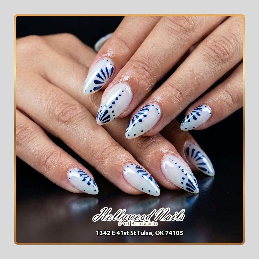 Hollywood Nails of Brookside